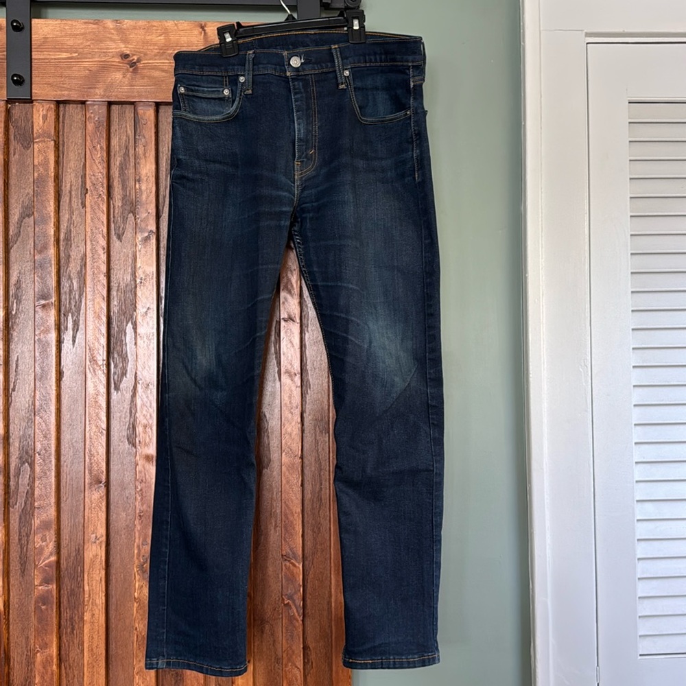 MENS Levi 502s